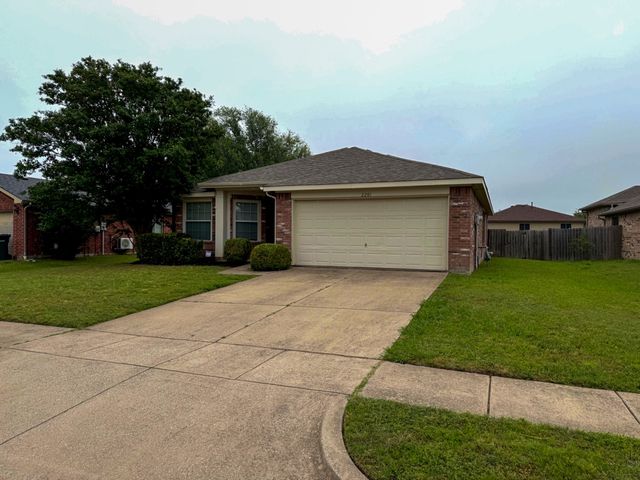 2201 Southridge Lane, Sherman, TX 75092