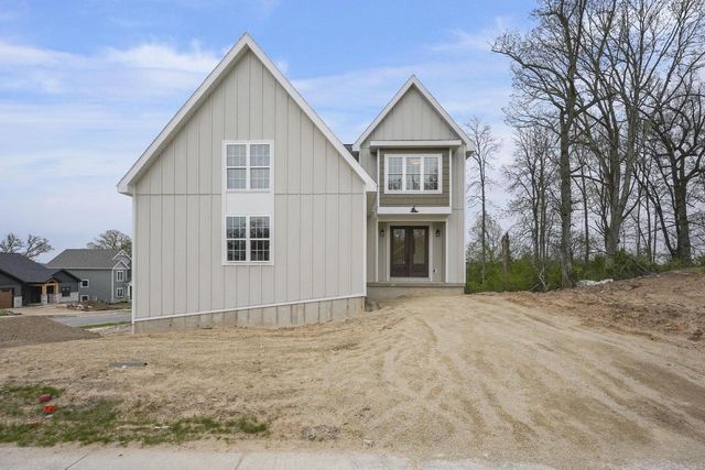 1285 Retreat Circle, Verona, WI 53593