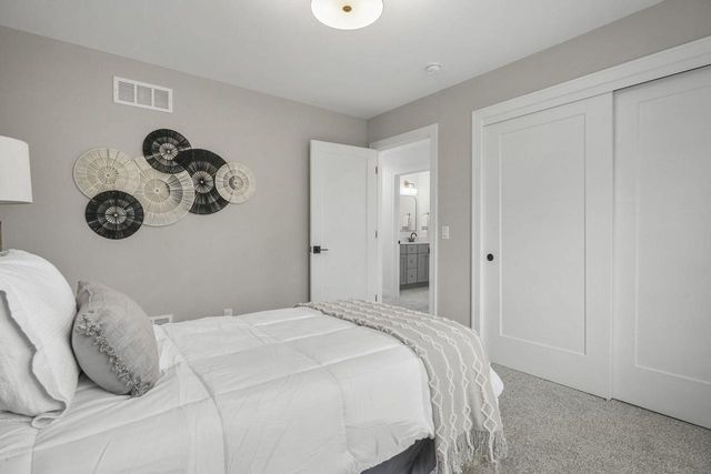 1285 Retreat Circle, Verona, WI 53593