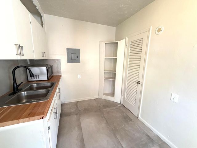 304 S Ocean Breeze, Lake Worth Beach, FL 33460