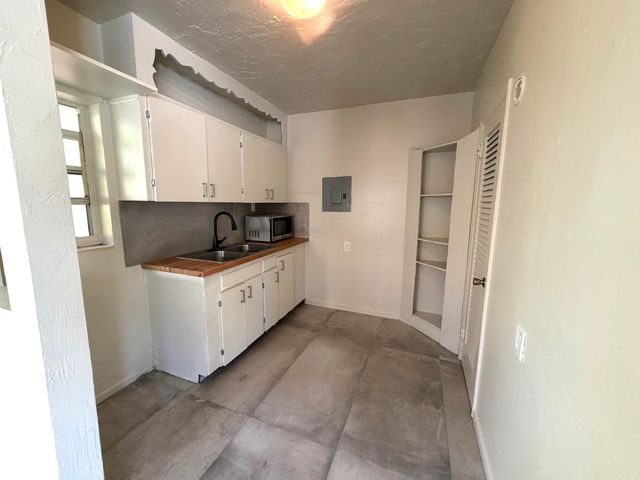 304 S Ocean Breeze, Lake Worth Beach, FL 33460