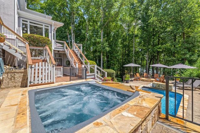 435 Robertson Road, Dawsonville, GA 30534