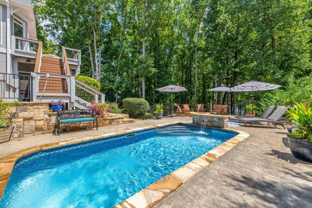 435 Robertson Road, Dawsonville, GA 30534