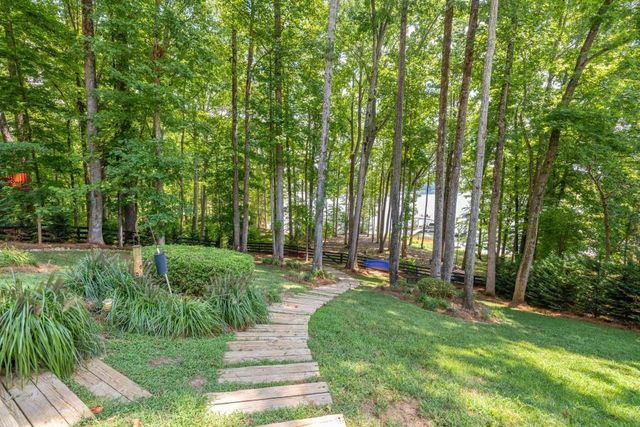 435 Robertson Road, Dawsonville, GA 30534