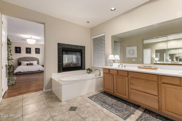 1121 W STELLA Lane, Phoenix, AZ 85013