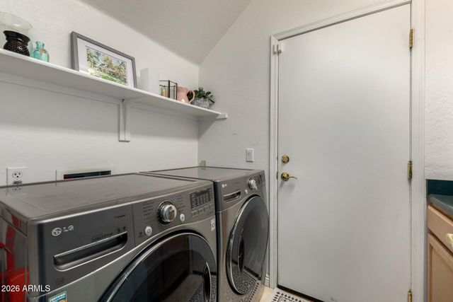 1121 W STELLA Lane, Phoenix, AZ 85013