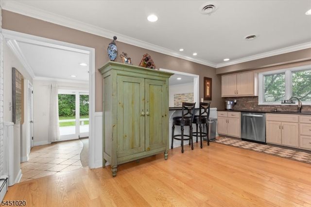 46 Littlebrook Rd, Springfield Twp., NJ 07081