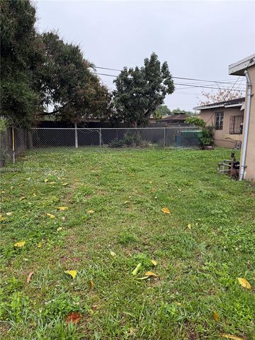 2455 NW 158th St, Miami Gardens, FL 33054