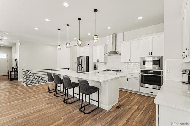 4044 Haleyville Court, Aurora, CO 80019