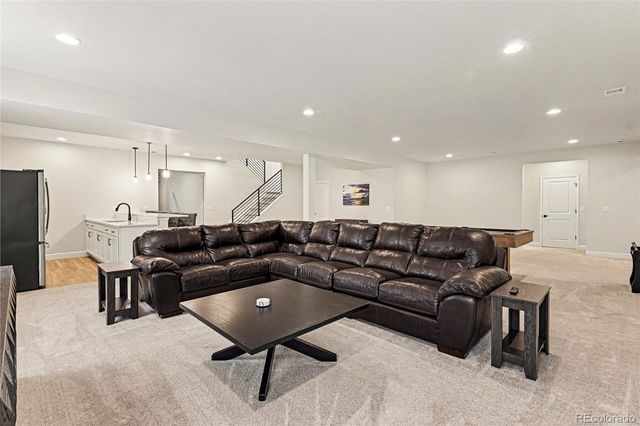 4044 Haleyville Court, Aurora, CO 80019