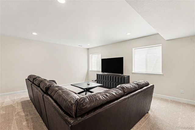 4044 Haleyville Court, Aurora, CO 80019
