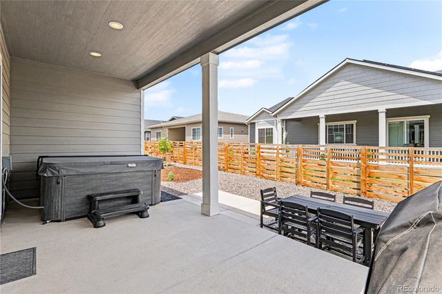 4044 Haleyville Court, Aurora, CO 80019