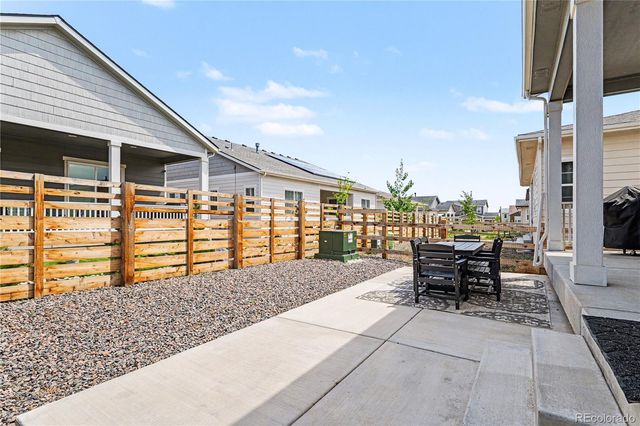 4044 Haleyville Court, Aurora, CO 80019