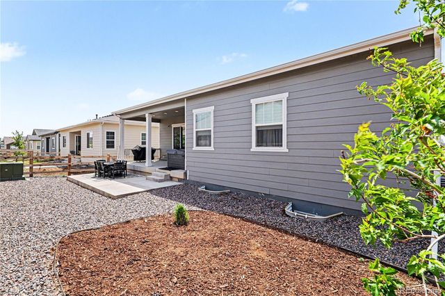 4044 Haleyville Court, Aurora, CO 80019