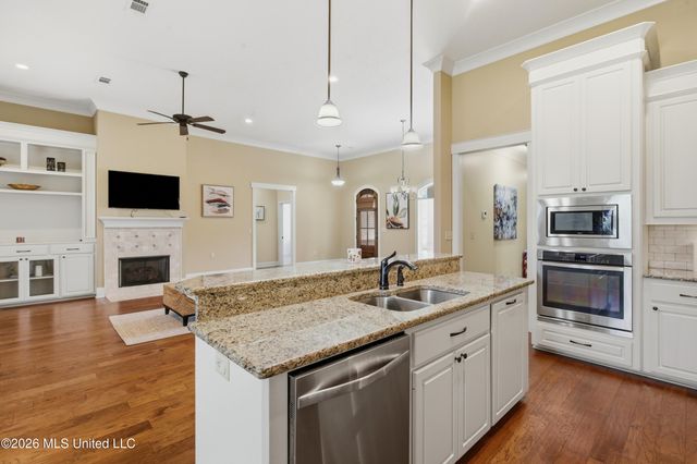 403 W Cowan Creek Cove, Brandon, MS 39047