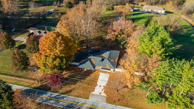 1205 N N 40th Street, Nixa, MO 65714