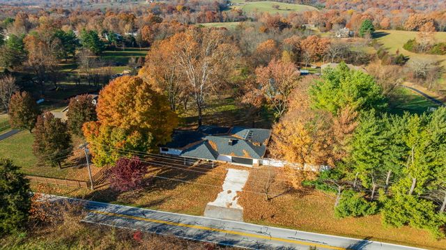 1205 N N 40th Street, Nixa, MO 65714