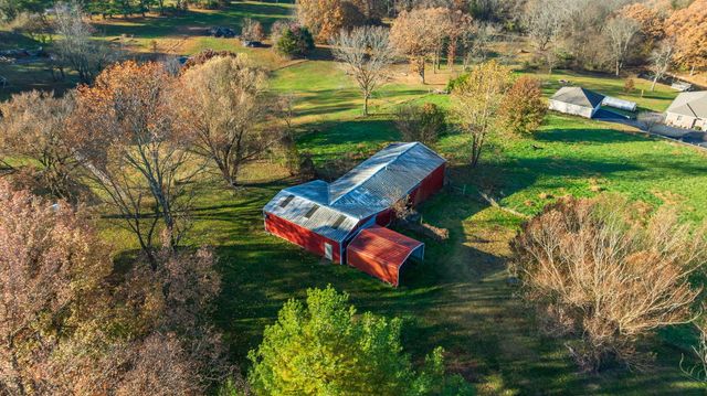 1205 N N 40th Street, Nixa, MO 65714