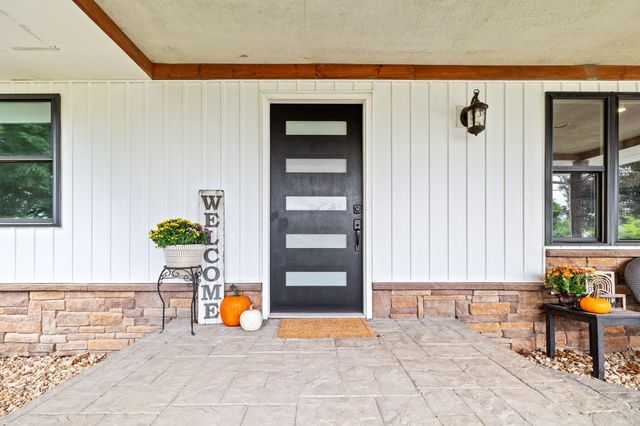 1205 N N 40th Street, Nixa, MO 65714