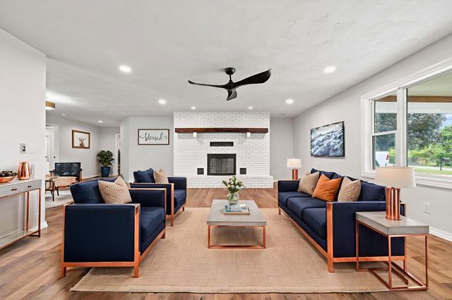 1205 N N 40th Street, Nixa, MO 65714