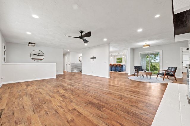 1205 N N 40th Street, Nixa, MO 65714