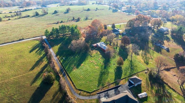 1205 N N 40th Street, Nixa, MO 65714