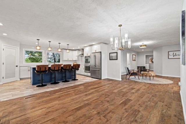 1205 N N 40th Street, Nixa, MO 65714