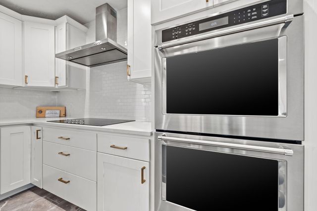 1205 N N 40th Street, Nixa, MO 65714