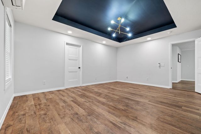 1205 N N 40th Street, Nixa, MO 65714