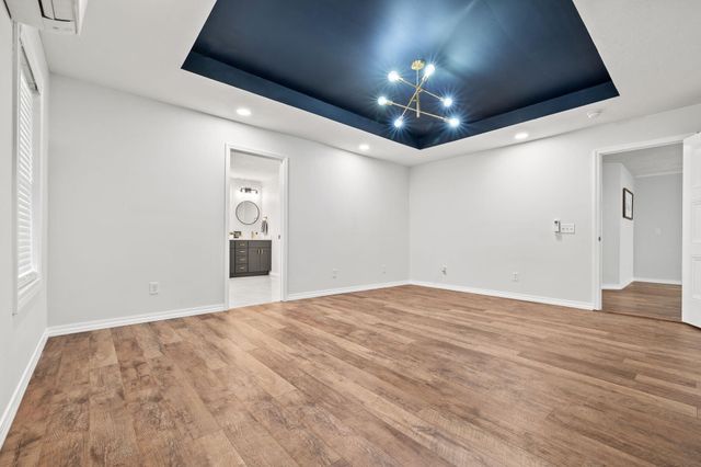 1205 N N 40th Street, Nixa, MO 65714