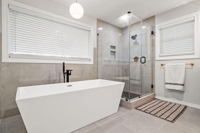 1205 N N 40th Street, Nixa, MO 65714