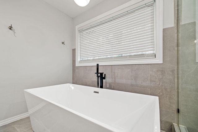 1205 N N 40th Street, Nixa, MO 65714