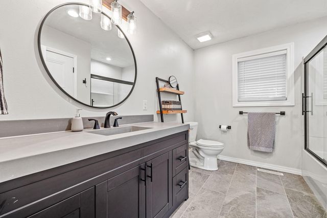 1205 N N 40th Street, Nixa, MO 65714