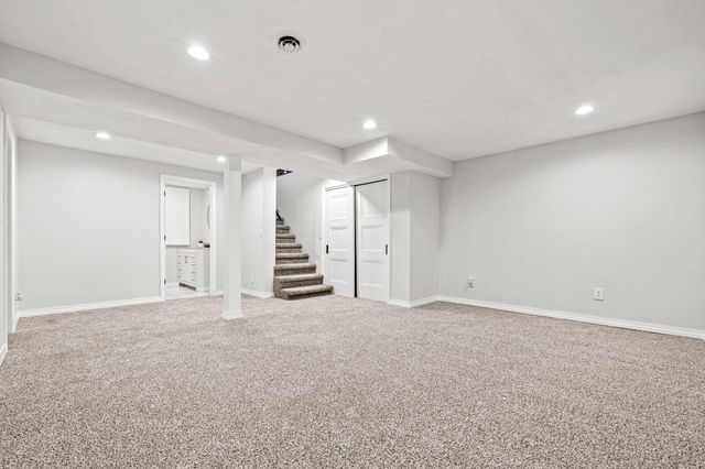 1205 N N 40th Street, Nixa, MO 65714