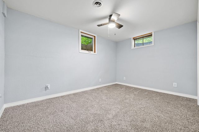 1205 N N 40th Street, Nixa, MO 65714