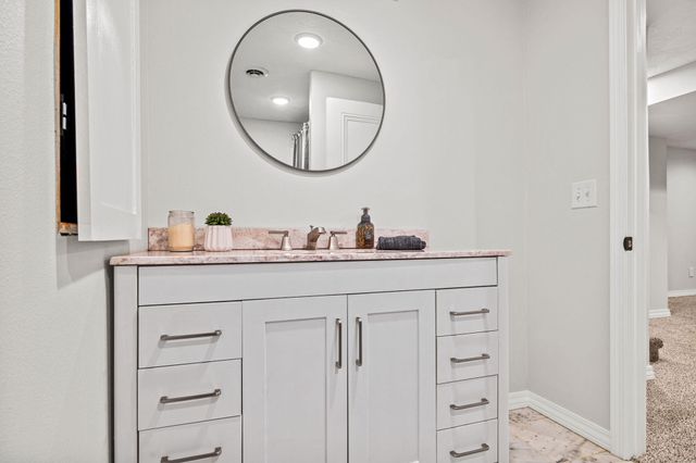 1205 N N 40th Street, Nixa, MO 65714