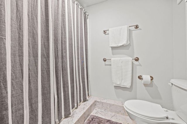 1205 N N 40th Street, Nixa, MO 65714