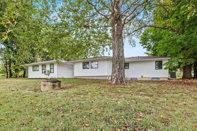 1205 N N 40th Street, Nixa, MO 65714