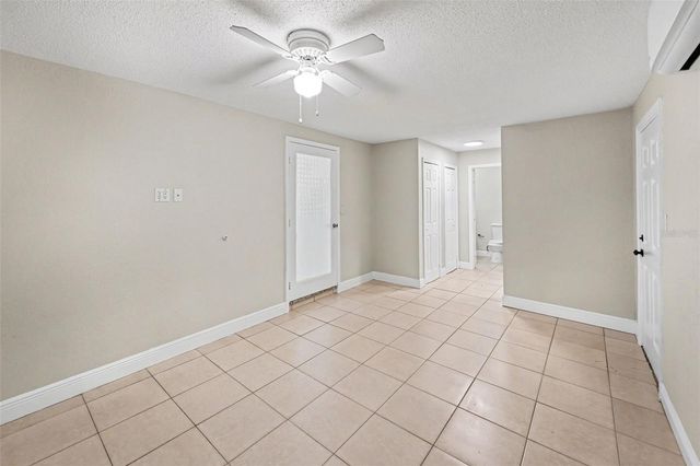 2593 38TH AVENUE N B, St Petersburg, FL 33713