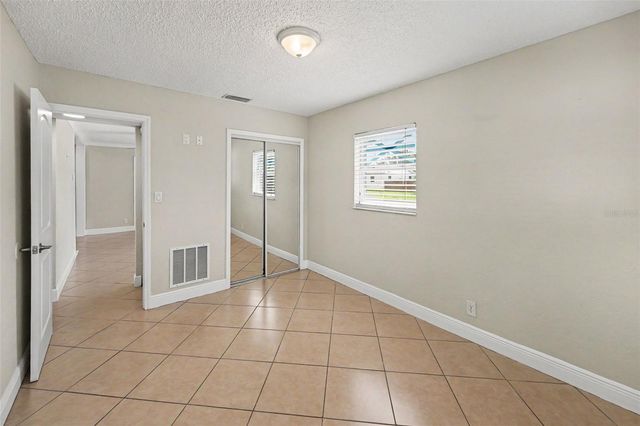 2593 38TH AVENUE N B, St Petersburg, FL 33713
