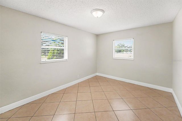 2593 38TH AVENUE N B, St Petersburg, FL 33713