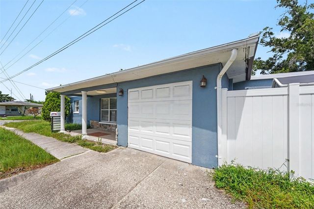 2593 38TH AVENUE N B, St Petersburg, FL 33713