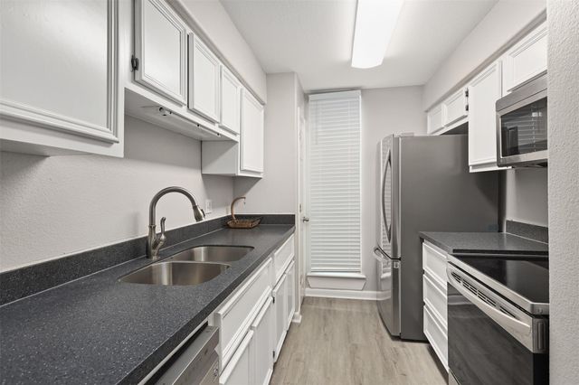 215 Post Office Street 1208, Galveston, TX 77550