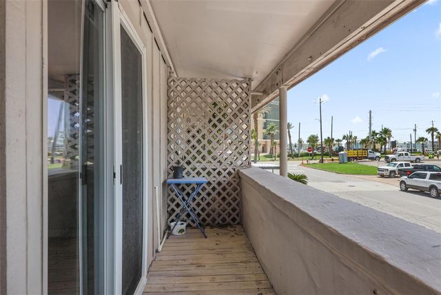 215 Post Office Street 1208, Galveston, TX 77550