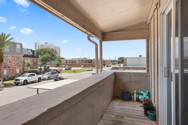 215 Post Office Street 1208, Galveston, TX 77550