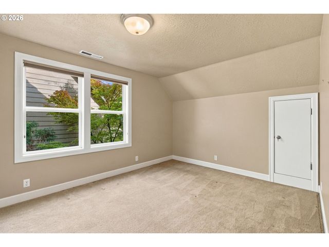 2190 WOOD DUCK Way, Eugene, OR 97401