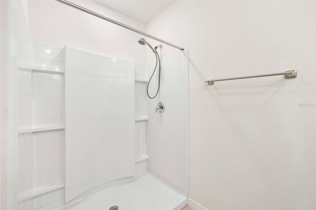 1523 GLEN GROVE LOOP, Wesley Chapel, FL 33543