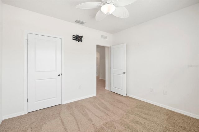 1523 GLEN GROVE LOOP, Wesley Chapel, FL 33543