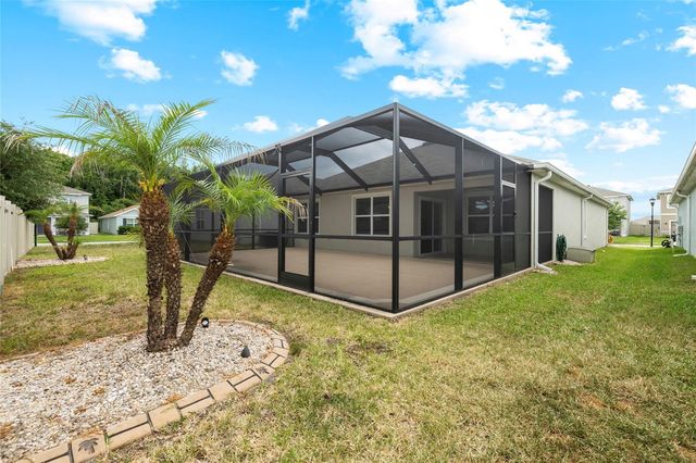 1523 GLEN GROVE LOOP, Wesley Chapel, FL 33543