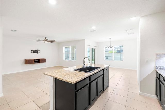 1523 GLEN GROVE LOOP, Wesley Chapel, FL 33543